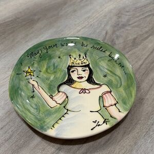 Julia Junkin Studio Queen Collectible Ceramic Plate “…ruled by Love” Art Mint